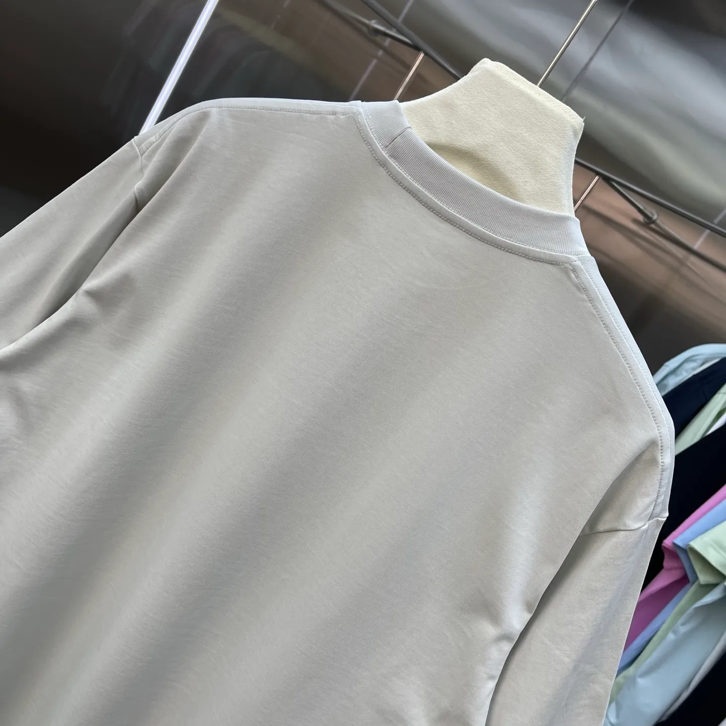 New Arrival Casablanca Casablanca Classic Series printed short-sleeved T-shirt for celebrities. It is made of Xinjiang long-staple cotton ~ grams. The color of the fabric is custom-dyed and will not shrink or fade. It feels comfortable and has a strong texture. A must-have for fashionable men and women, the Classic drop-shoulder wide version is available exclusively in In Stock! Color: White Black Gray Royal Blue Green Pink (six colors) Size: S M L XL XXL